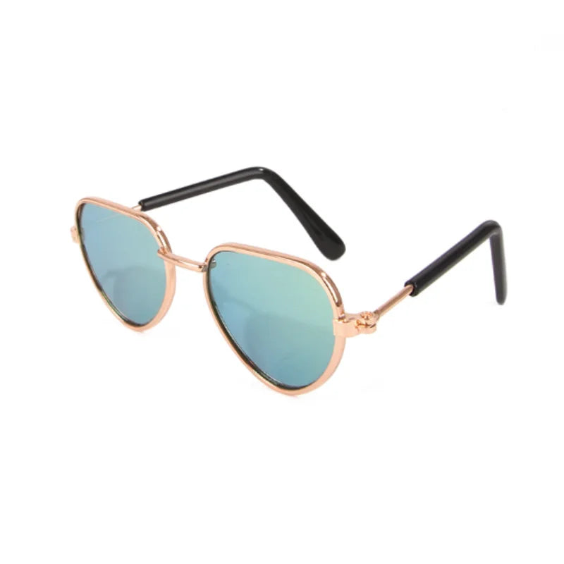 Miso's Too-Cool Shades, Ice Blue Heart